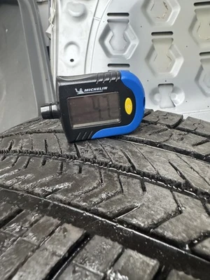 Michelin-Reifen: 235/45 ZR18 98Y M+S + Felgen: 18x8.5J ET40 Grau - Bild 1 von 4