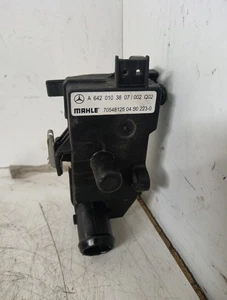 MERCEDES-BENZ CLS ENGINE BREATHING VALVE 2017 350D AMG-LINE C218 A6420103807 - Picture 1 of 3