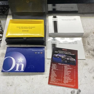 2007 GMC Yukon & Yukon Denali Owners Manual Book Set - Picture 1 of 13