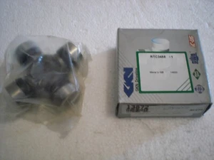 TRIUMPH TR2 TR3 TR4 TR25 TR6 AUSTIN HEALEY 100-4 100-6 3000 STAG UNIVERSAL JOINT - Picture 1 of 3