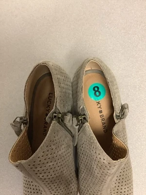 Botines de cuña de gamuza perforada Lucky Brand color topo punta abierta cremallera para mujer talla 8 Foto 1 de 4