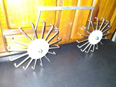 Llaves organizadoras de estante giratorio doble vintage, joyas, lazos, montaje en pared MCM Foto 1 de 2