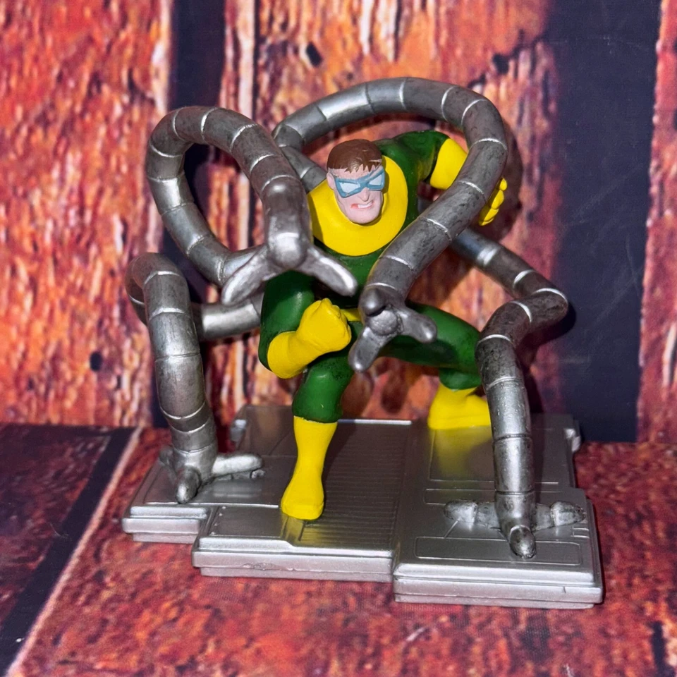 Figura exclusiva de Disney Store Marvel Spider-Man villano Doc Ock Dr. Octupus Foto 1 de 4