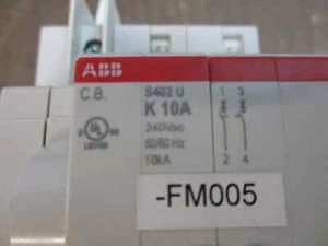 Disyuntor ABB S402 U K10A 10A 240V 2P con auxiliar - Imagen 1 de 1