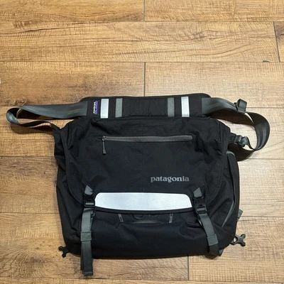 Patagonia Messenger Bag Laptop Reflective Green/Black Go Custom Embroidered - Image 1 of 4