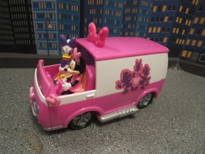 carro control remoto minnie mouse