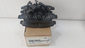 Genuine OEM PAD KIT-REAR DISC BRAKE For Hyundai Genesis G80 2015-2017 - Picture 1 of 5
