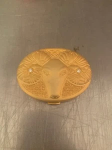 Estee Lauder GOLDEN ARIES lucidità compatta!! - Ex - Foto 1 di 3