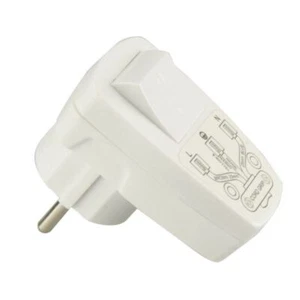 Schutzkontakt-Stecker Schalter weiß, mit Ein-/Ausschalter - Bild 1 von 5
