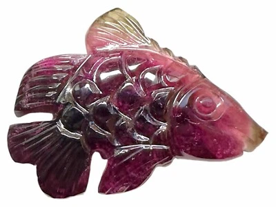 Tallas de peces de turmalina, peces tallados en turmalina, tallas de turmalina bicolor, Foto 1 de 4