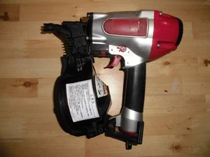 Max Normal Pressure Nailer CN550S - Picture 1 of 3