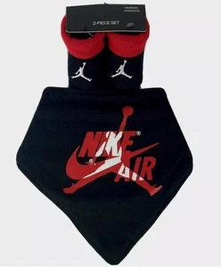 2 PIECE NIKE AIR JORDAN BANDANA BIB & BOOTIES SET. NEWBORN 0-6M  - Picture 1 of 1