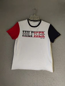 Camisa Tommy Hilfiger Para Hombre Mediana Blanca Roja Azul Deletreada Manga Corta Cuello Redondo - Imagen 1 de 9