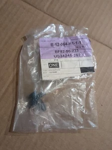 1986-2015 Genuine Mazda Energy Absorber Fastener BF82-50-233 - Picture 1 of 1