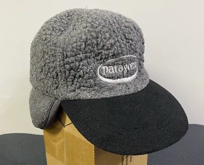 PATAGONIA Kids Hat Cap Duckbill Fleece Ear Flap Winter Vintage 90s SIZE MEDIUM - Image 1 of 4