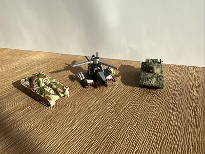 1993 L.G.T.I. Micro Machines Galaxy Voyager ZI-9000 Helicopter & 2 Tanks (B1) - Image 1 of 3