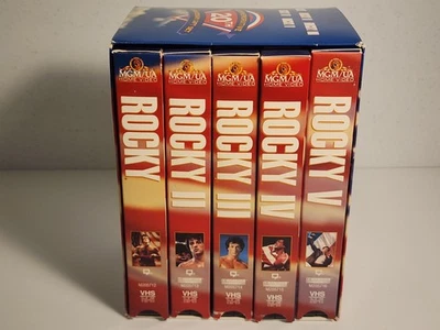 The Rocky Anthology (VHS 1996) Commemorative 20th Anniversary 5-Tape Gift Set - Immagine 1 di 4