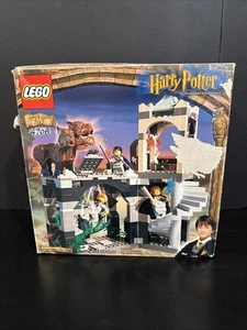 Lego Harry Potter and the Sorcerers Stone Set 4706 (75% Complete) - Picture 1 of 13