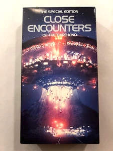 Close Encounters of the Third Kind (VHS, 1993, Special Edition) LIKE NEW - Picture 1 of 4