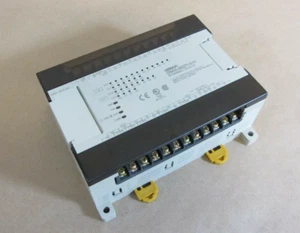 PLC Omron CPM1A-30CDT1-D-V1 PLC - Imagen 1 de 9