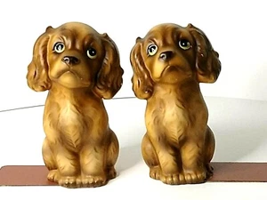 2 Fermalibri Vintage Enesco - Cuccioli Spaniel Marrone Porcellana - Metà Secolo - Foto 1 di 12