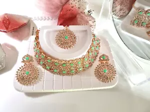 New Indian Bollywood Bridal Costume Jewellery with tikka - Picture 1 of 3