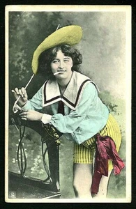 American/German 1900 Woman SMOKING Outdoors Hand Tinted HAT ~ VASTA Archives - Picture 1 of 1