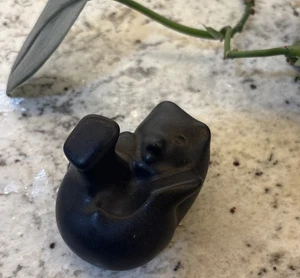 Vintage D. Ferguson Taubenschmiede Keramik verspieltes Schwarzbärjunges Tennessee - Bild 1 von 14