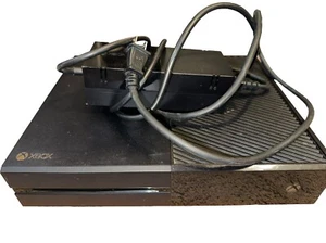 Microsoft Xbox One 1540 500GB - Schwarz Spielekonsole nur mit Kabeln - Getestet! - Bild 1 von 4
