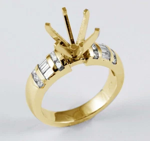 Anillo de compromiso de oro amarillo de 18 k con semi montura de diamantes redondos baguette de 0,75 quilates VS1 - Imagen 1 de 3