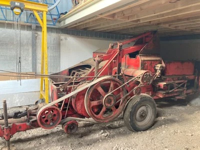 Massey Ferguson 701 Vintage Conventional Square Baler - Image 1 of 4