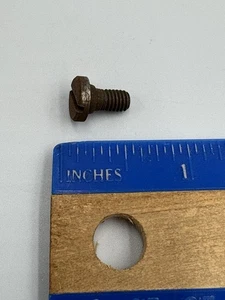 Nuevo de Lote Antiguo Motores Clinton OEM 258-205 Tornillo 4440 - Imagen 1 de 1