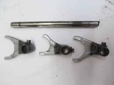 1982 YAMAHA VIRAGO XV920 XV 920 ВИЛКИ ПЕРЕКЛЮЧЕНИЯ ПЕРЕДАЧ  - Изображение 1 из 4