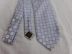 Donald J Trump Signature Collection 100% Silk Gray, Silver and Blue Necktie - Picture 1 of 5