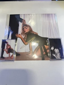 Sabrina Carpenter Man's Best Friend  2 Cassettes + Large Signed Art Card In Hand - Picture 1 of 4