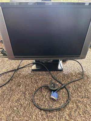 HP Compaq WF1907v 19 inch LCD Monitor - Good Condition- With power and VGA cable - Image 1 of 4