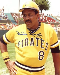 Willie Stargell signed 8x10 photo Pittsburgh Pirates autograph HOF - Picture 1 of 1