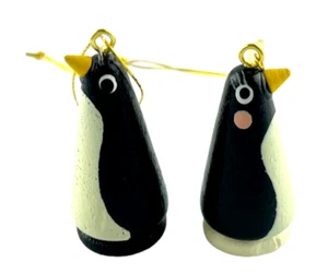 Avon Adorno de Navidad Arca de Noé Pingüinos Hecho a Mano Pintado Juego de 2 - Imagen 1 de 4