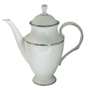 LENOX CLASSICS COLLECTION FEDERAL PLATINUM WHITE COFFEE POT WITH LID USA NEW BOX - Picture 1 of 3