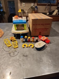 Vintage 1970s Fisher Price Play Family House Boat #985 w/ Box - Picture 1 of 14