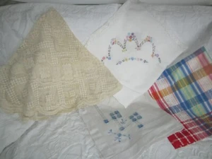 4 x Vintage Tablecloths Lace & Embroidered - Picture 1 of 5