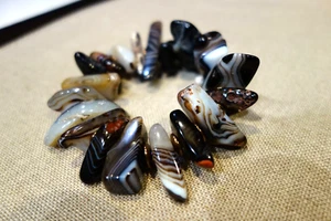 McQueens Custom Stretch Beaded Bracelet 8" Jewelry Black Cream Agate Stone - Picture 1 of 2