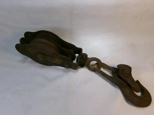 Vintage Block and Tackle Double Wheel Iron Steel Barn Pulley - Picture 1 of 3