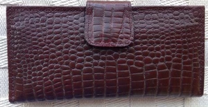 Vintage Genuine Leather Burgundy Brown Croc Embossed Wallet W/ Checkbook - Picture 1 of 12