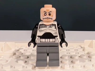 LEGO Star Wars Commander Wolffe Minifigure SW0750 From Set 75157 - Image 1 of 4