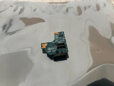 OEM Sony PSP 2000 Headphone Earphone Jack Socket Board HP-142 - Image 1 of 3