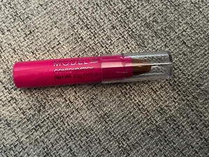 Model Co Contour Stick 2.1g Brand New - Picture 1 of 1