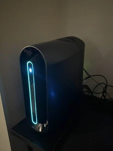 Alienware Aurora Ryzen edition r10 - Picture 1 of 3