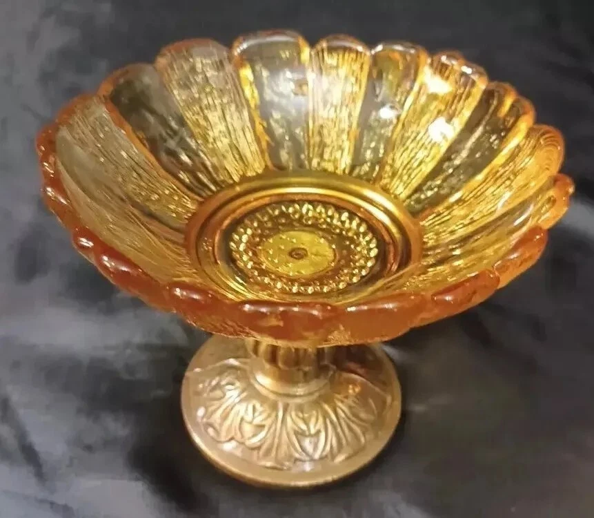 VINTAGE SABONETEIRA DE VIDRO ÂMBAR BUGIGANGA FLOR METAL PEDESTAL MCM DECORAÇÃO BOHO - Imagem 1 de 4