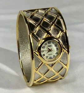 Ladies Vintage 1980's Mayfair Gold Tone Cuff Bracelet Quartz Watch Needs Battery - Picture 1 of 8